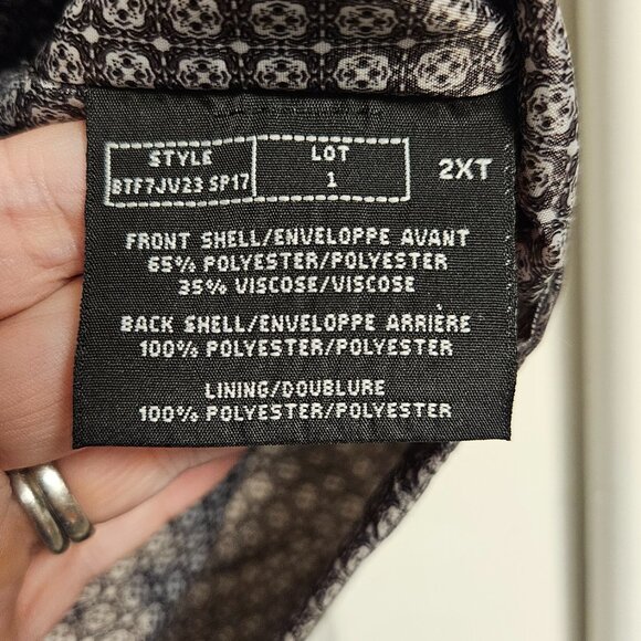 Signature Carrington Vest - Picture 4 of 4